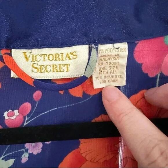 Victoria’s Secret Vintage Gold Label Floral Blue Satin Kimono Robe - Picture 3 of 4